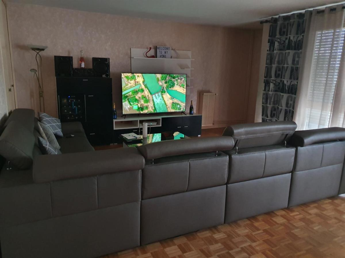 Dans Grand Appart De 113M2 Proche Paris Creil Buitenkant foto